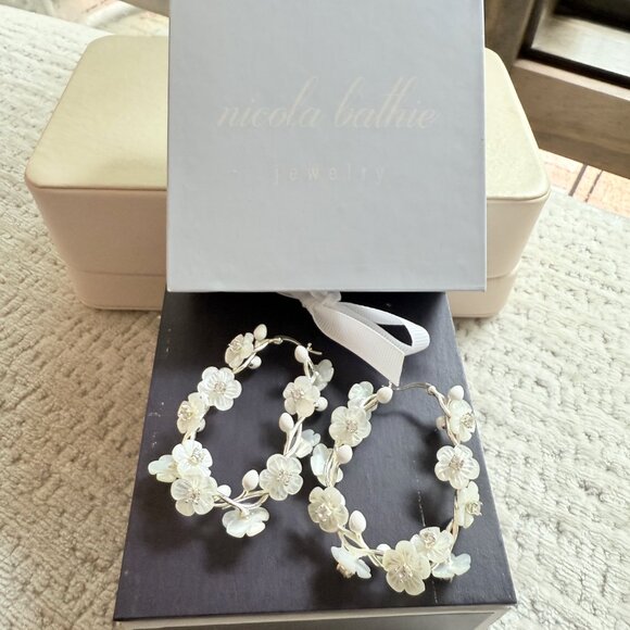 Nicola Bathie Gold Mother of Pearl Floral Loop Earrings- NWT - Picture 3 of 3
